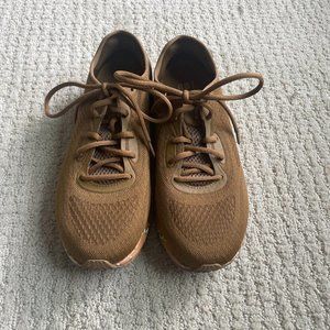 Under Armour HOVR Sonics 5